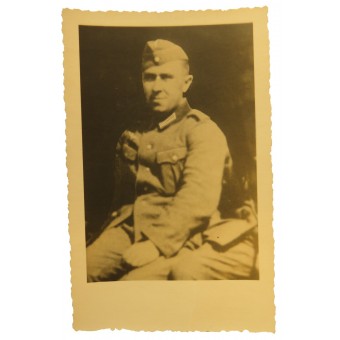 Portrait photo of the German soldier. Espenlaub militaria